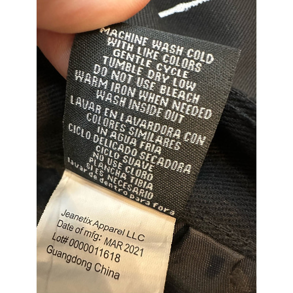 Jeanetix paint splattered black jeans size 40 x 32 - Picture 8 of 11